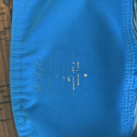 Yogo Cropped Leggings   - Picture 4 of 5